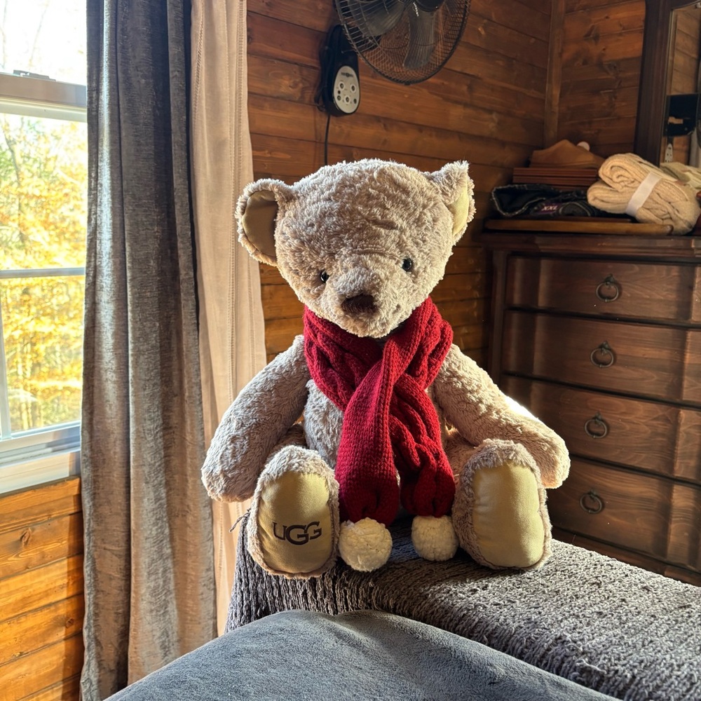Ugg Teddy Bear - Picture 5 of 8